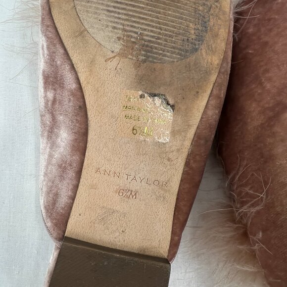 Ann Taylor Velour Pink Feathered Mules Women's 6.5 - Picture 8 of 8